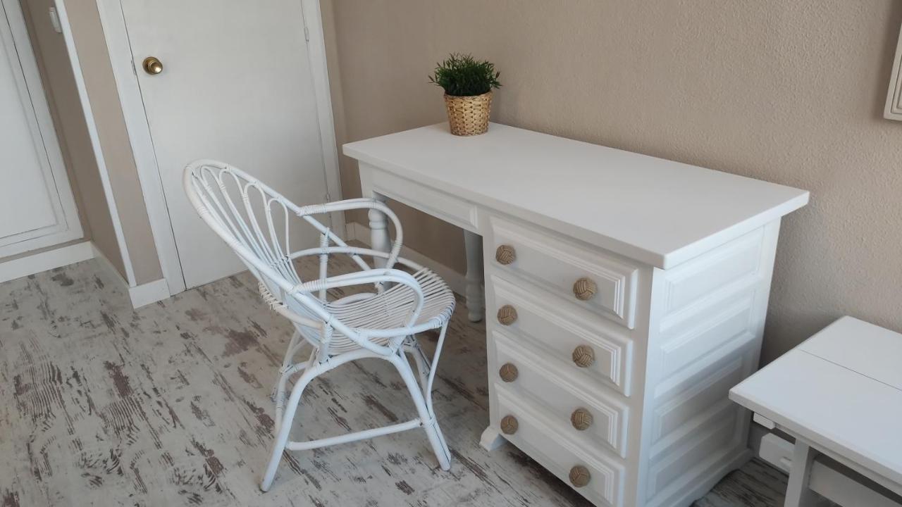 Hotel Roman Naveces Zewnętrze zdjęcie